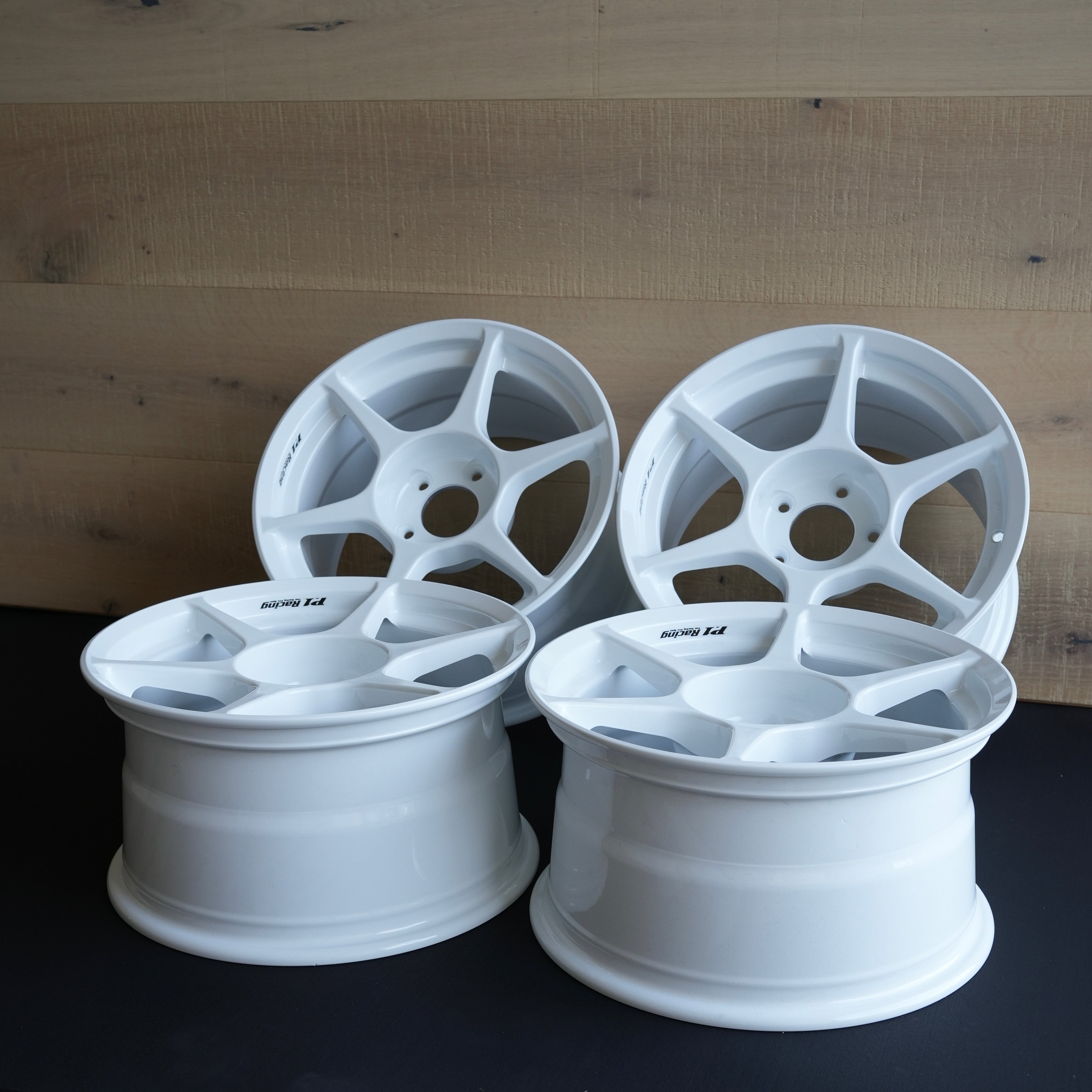 Buddyclub P1 16x8.5j +27