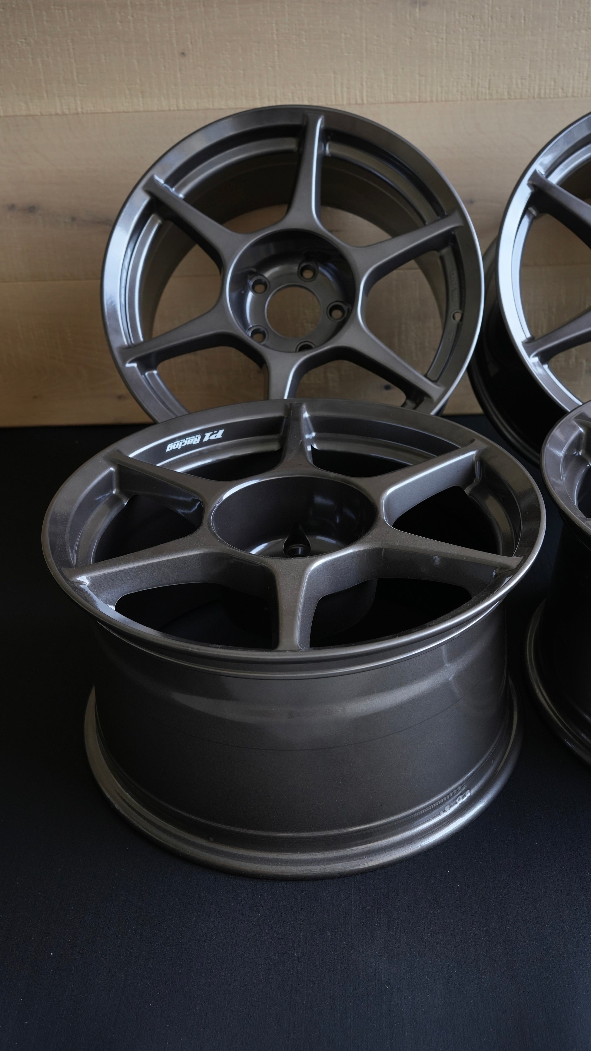 Buddyclub P1 17x9j +17 set