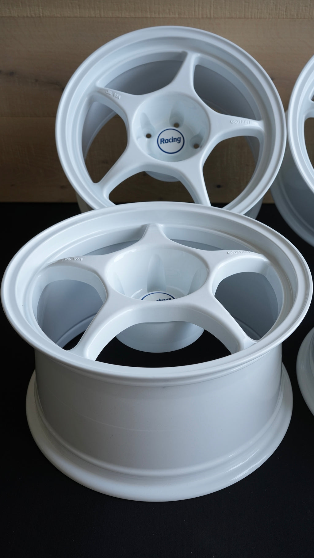 Enkei RP01 17x9j +22 set