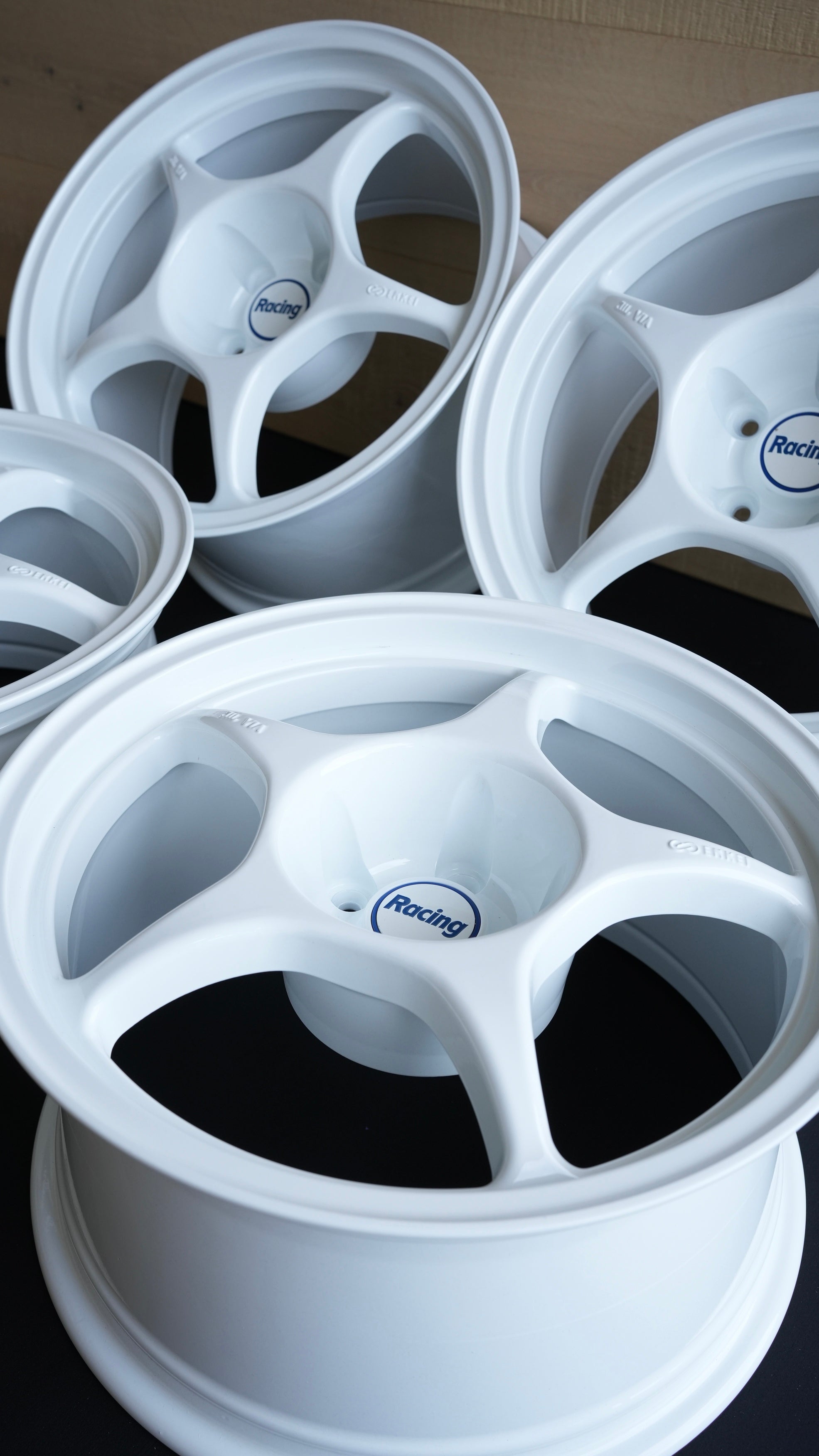 Enkei RP01 17x9j +22 set