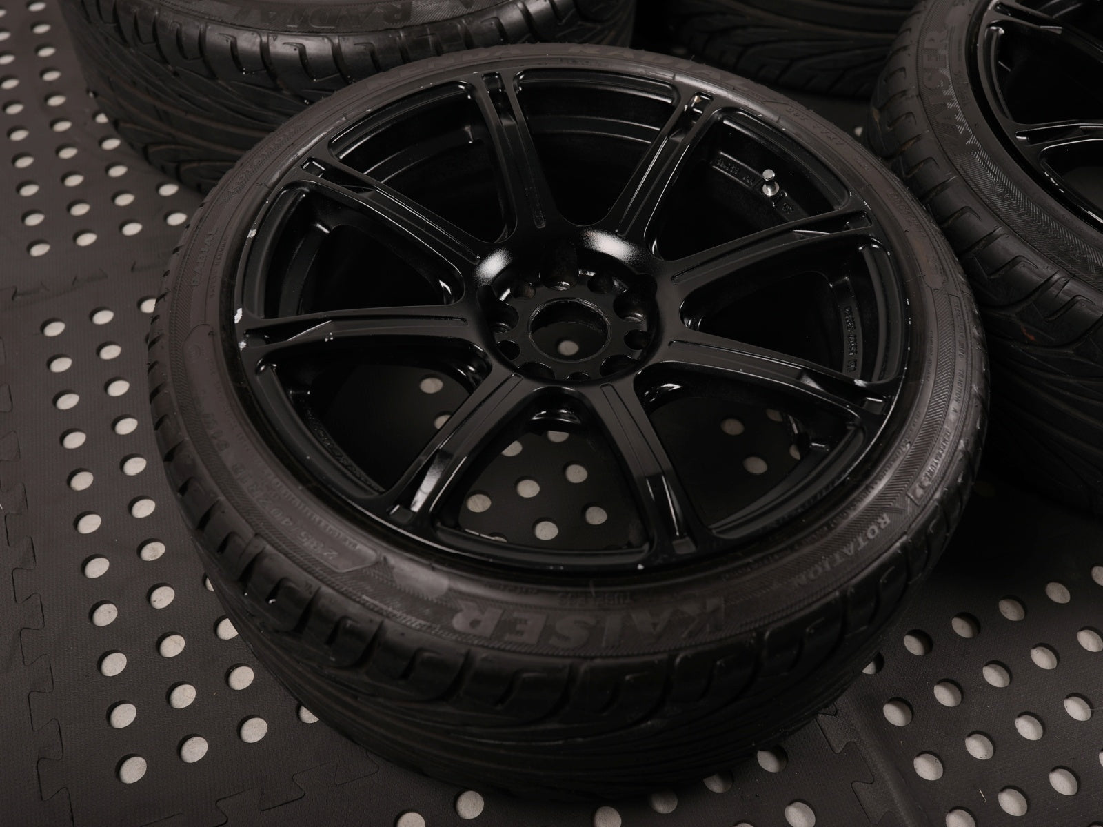 Work XC8 18x9.5 +35