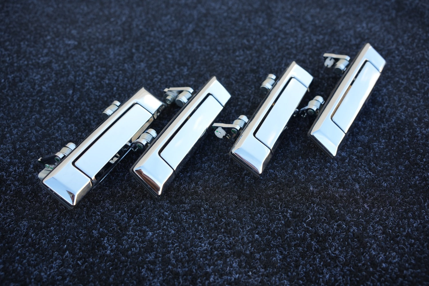 Landcruiser 60 series door handle set genuine *NEW