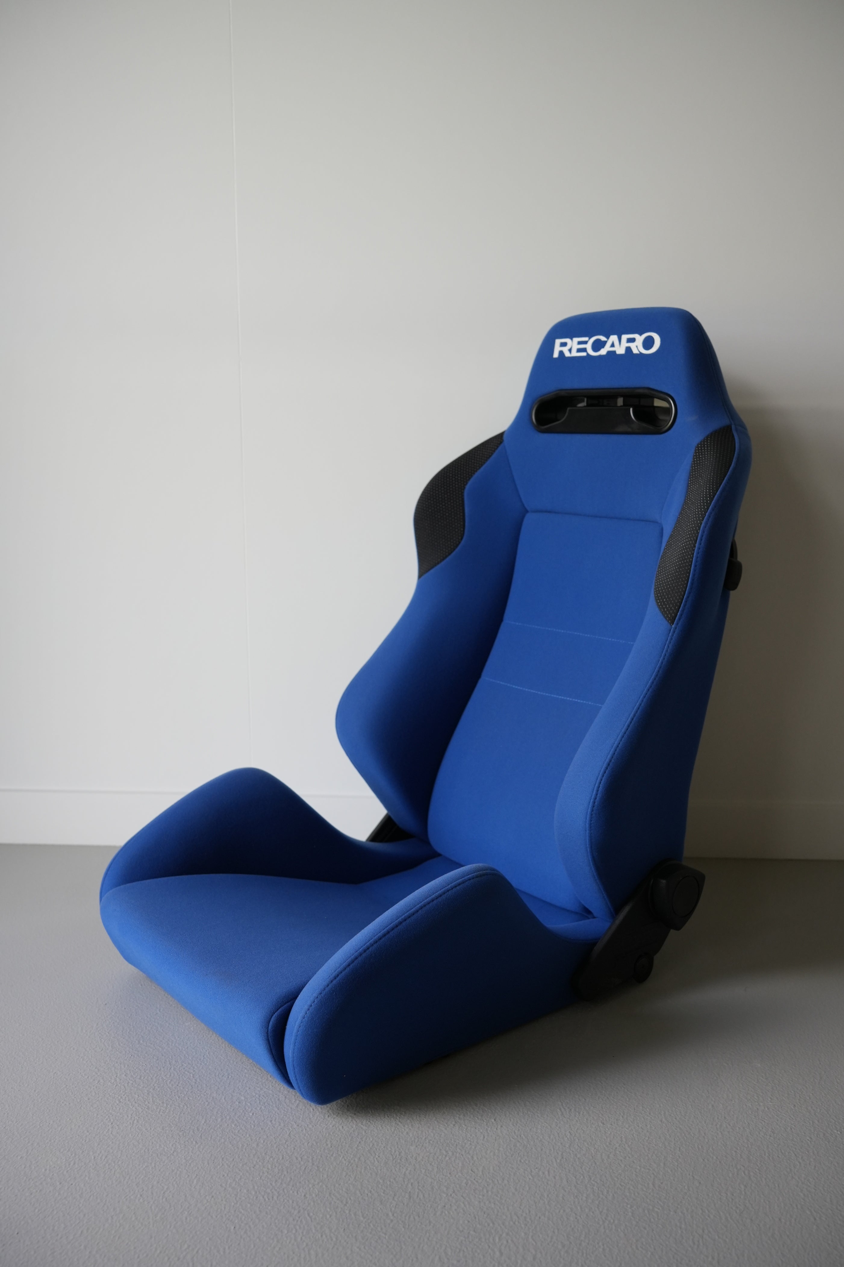 Recaro SR3 Blue