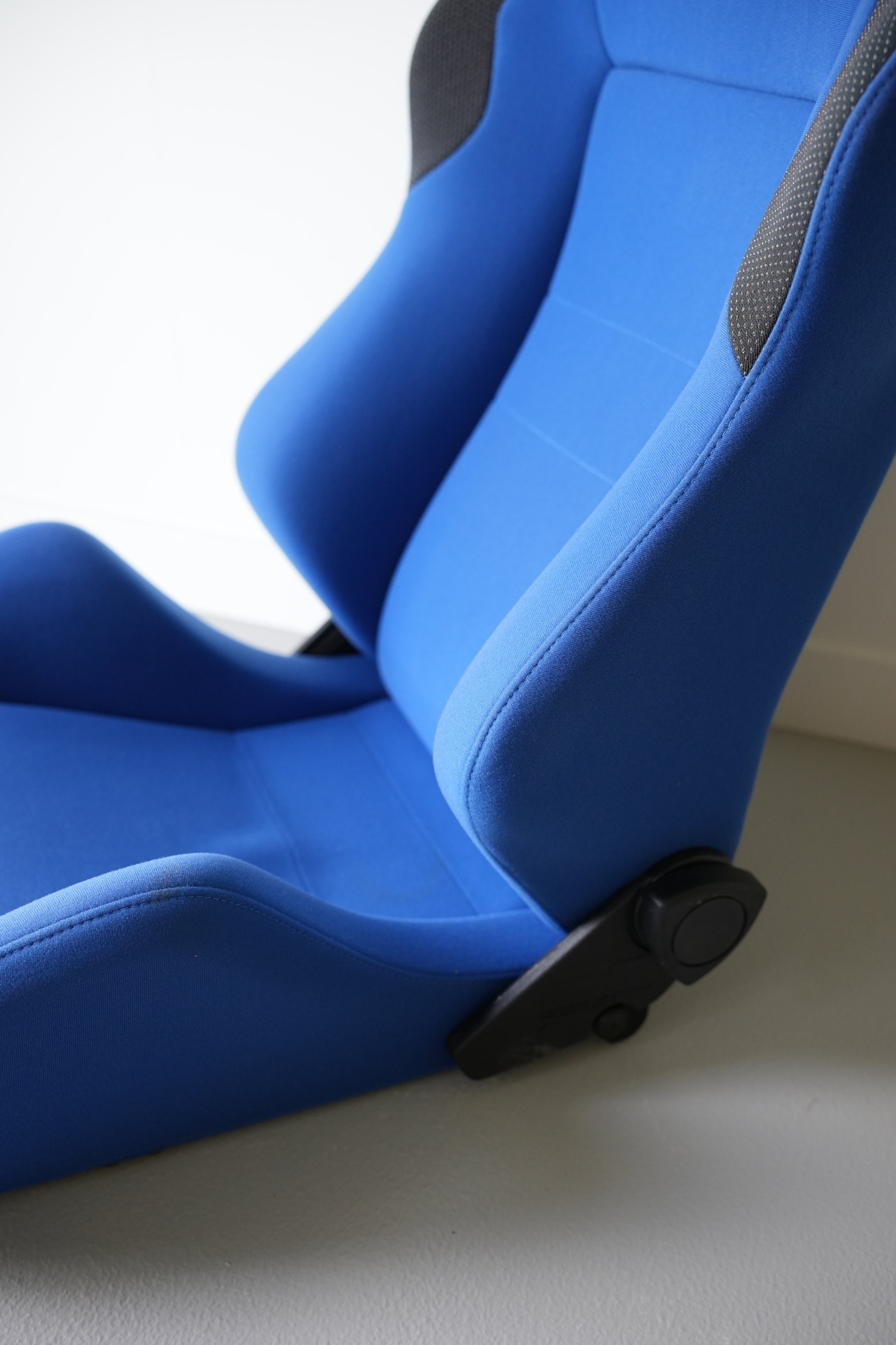 Recaro SR3 Blue